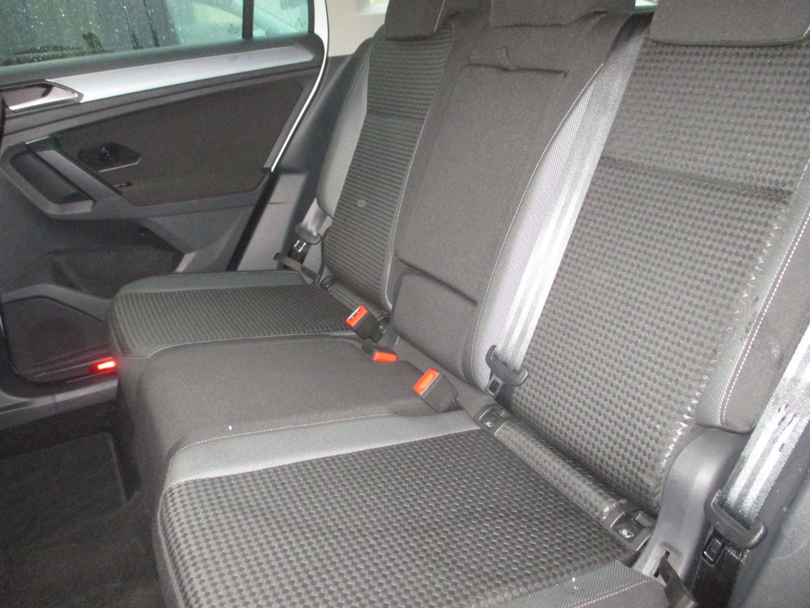 Volkswagen Tiguan 2.0 TDI DSG Active - Samsaru's Car Outlet