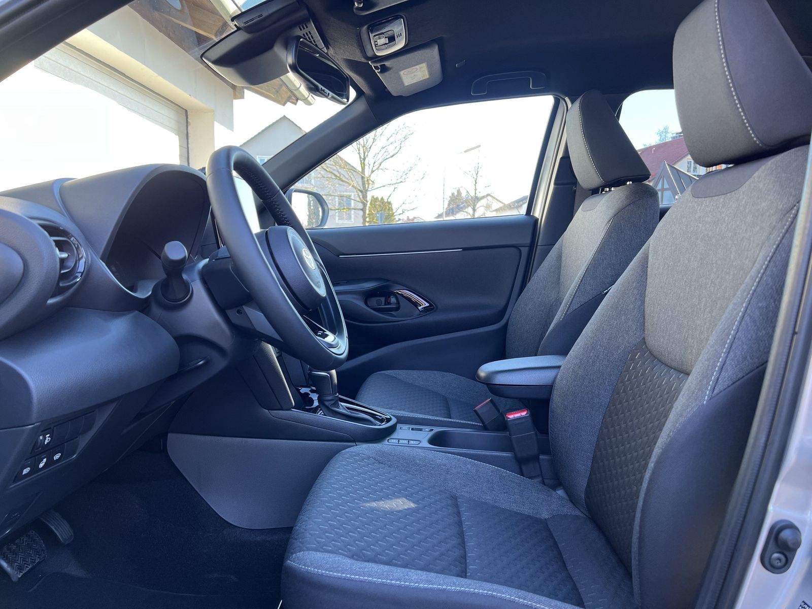 Toyota Yaris Cross Hybrid Teamplayer *Safety-/Winter-Pa