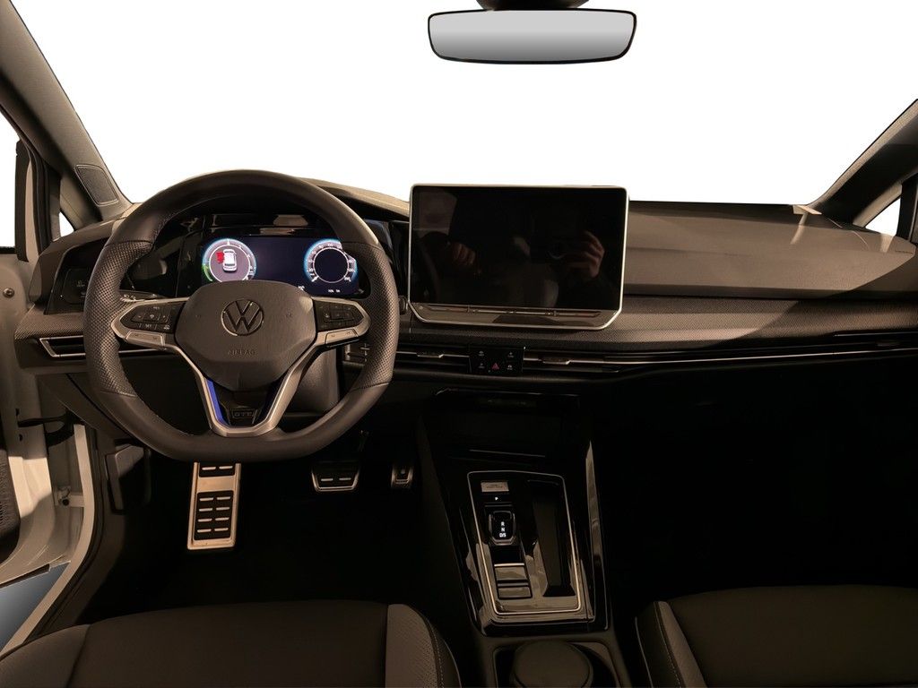 Volkswagen Golf VIII 1.5 eHybrid DSG GTE BLACK STYLE*AHK*PA