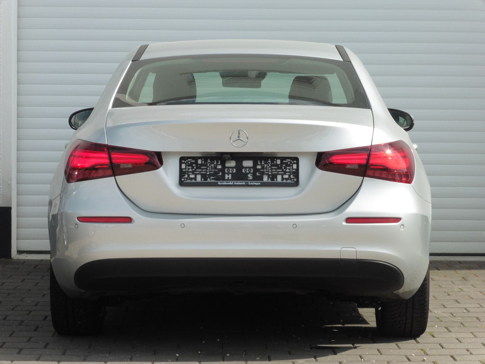 Mercedes-Benz A 180 d Lim DCT - Samsaru's Car Outlet