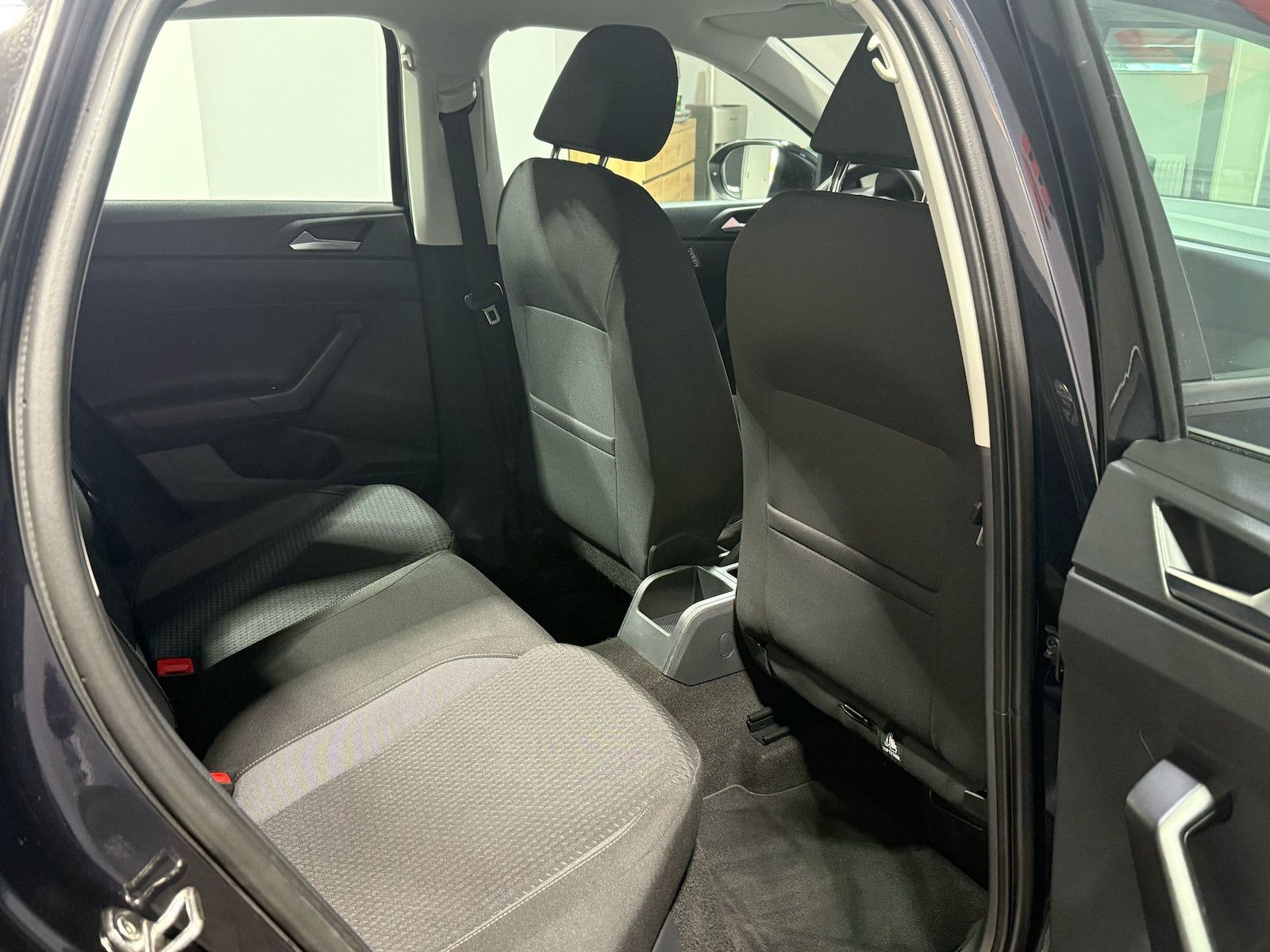 Volkswagen Taigo 1.0 TSI - Samsaru's Car Outlet