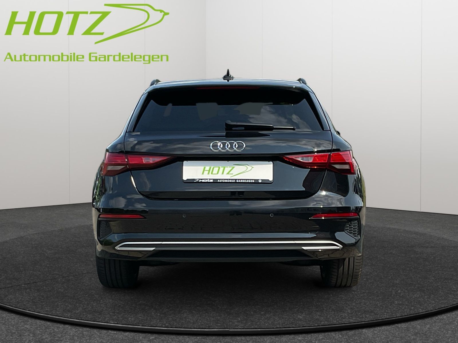 Audi A3 Sportback 35 TFSI advanced S-Line - Samsaru's Car Outlet