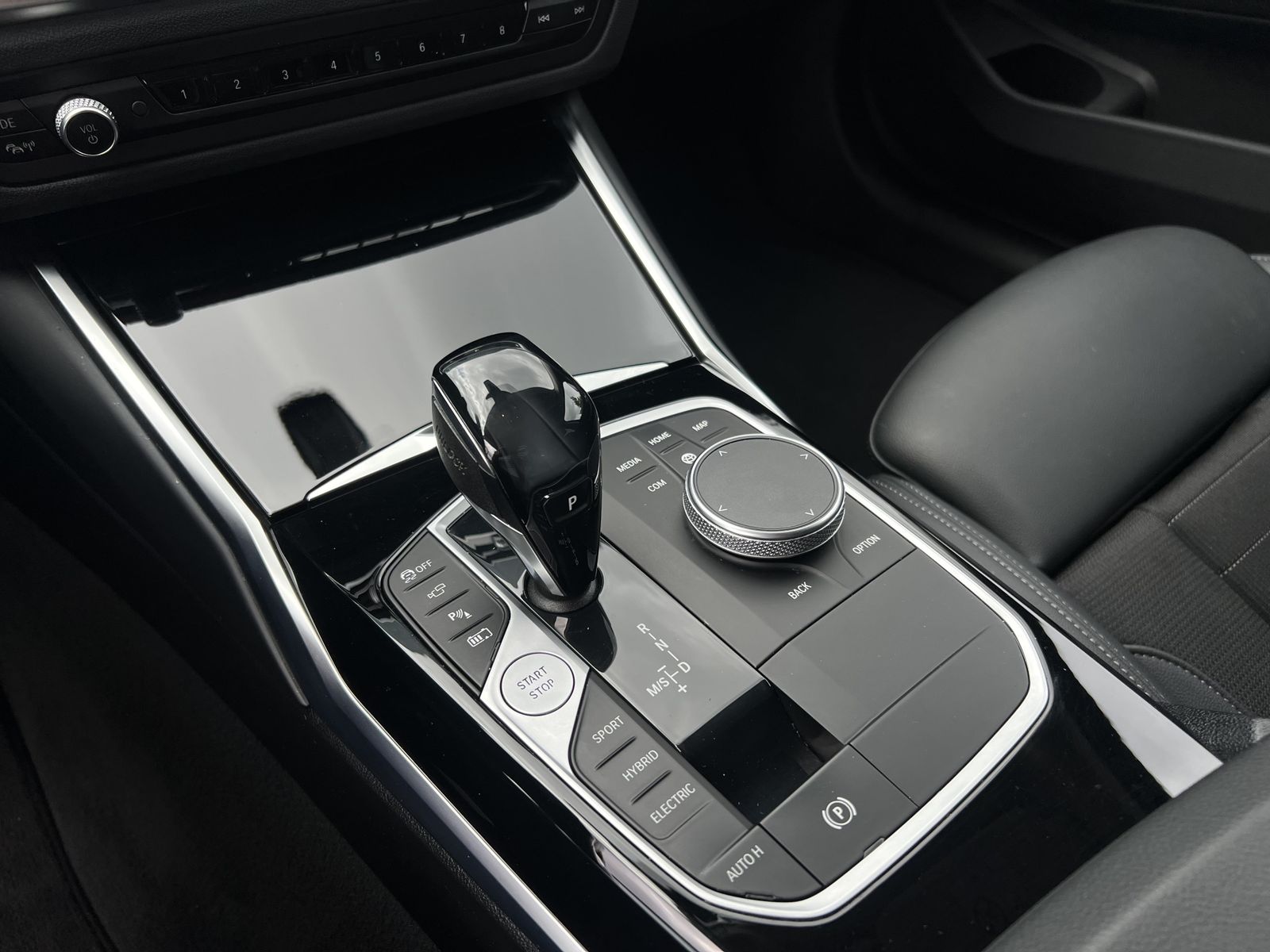 BMW 320e Touring Sport Line - Samsaru's Car Outlet