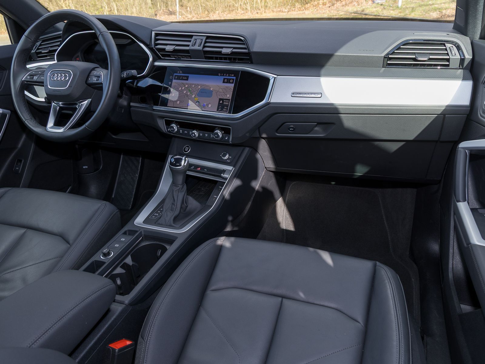 Audi Q3 40 TFSI Q ADVANCED - Samsaru's Car Outlet