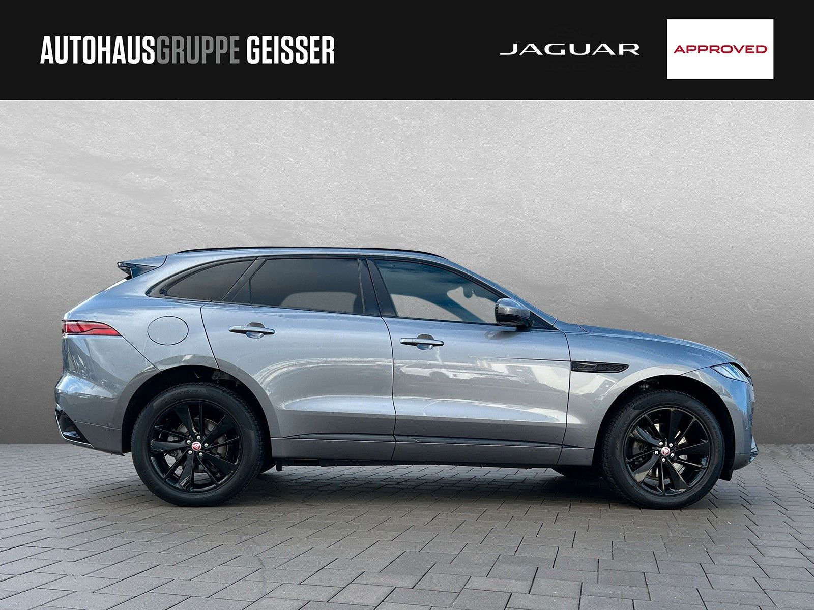 Jaguar F-Pace P250 R-DYNAMIC SE AWD ACC LED 20"