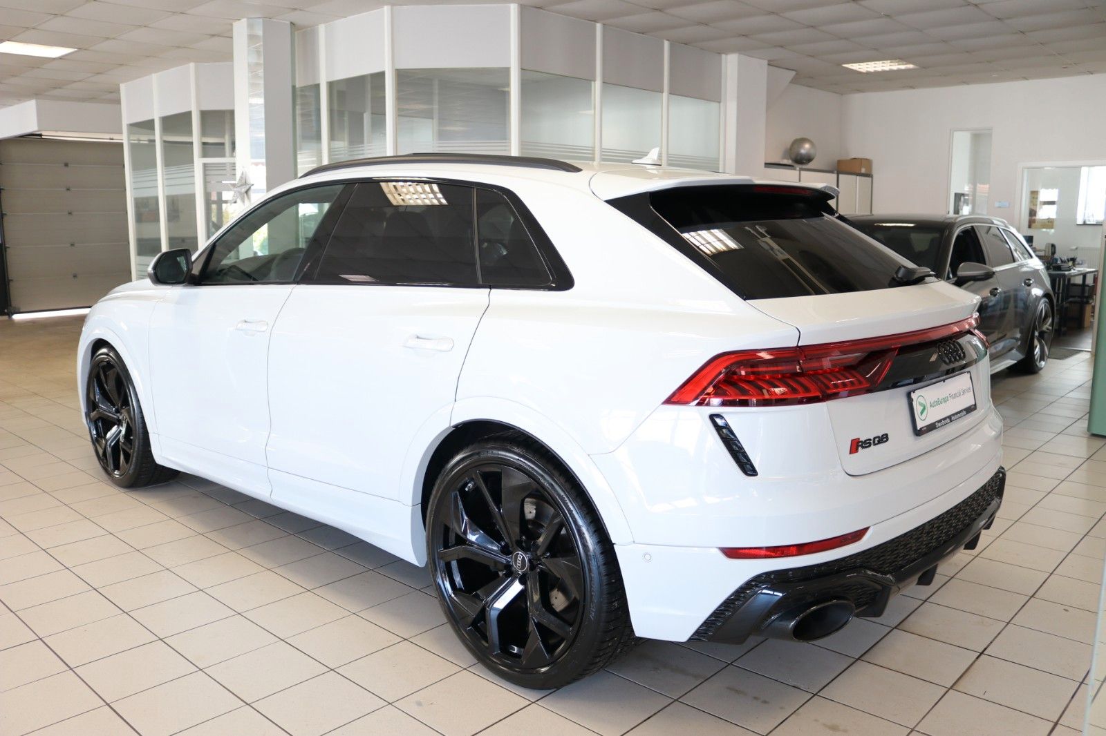 Audi RSQ8 Garantie Matrix Luft Memory HUD 360° Pano