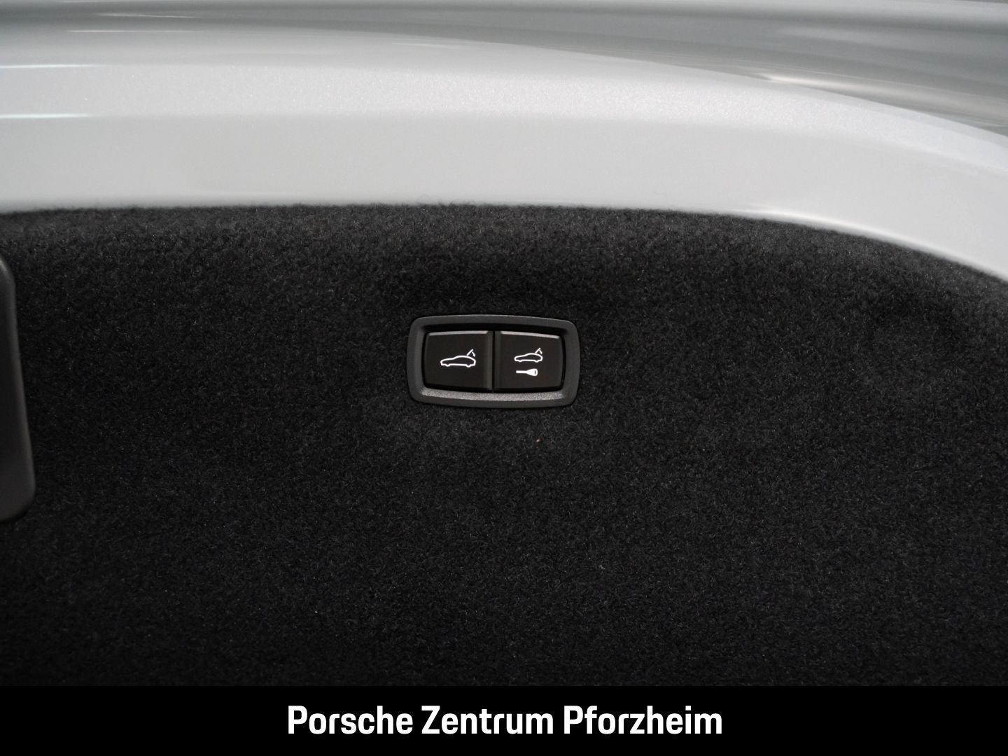 Porsche Taycan BOSE LED-Matrix Panoramadach Luftfederung