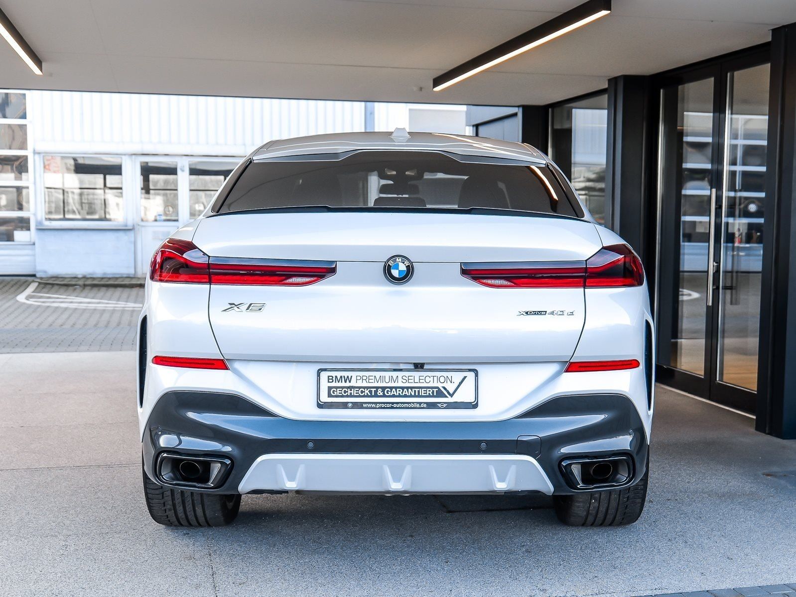 BMW X6 xDrive40d M Sport HUD PANO ACC AHK RFK NAVI