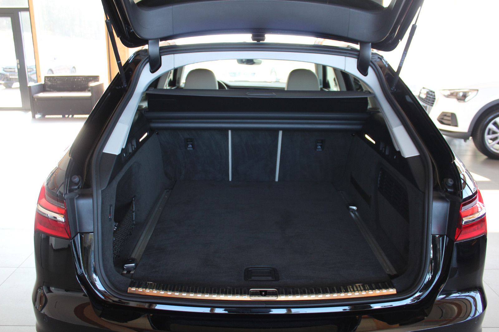 Audi A6 Avant 50 TDI S tronic quattro - Samsaru's Car Outlet