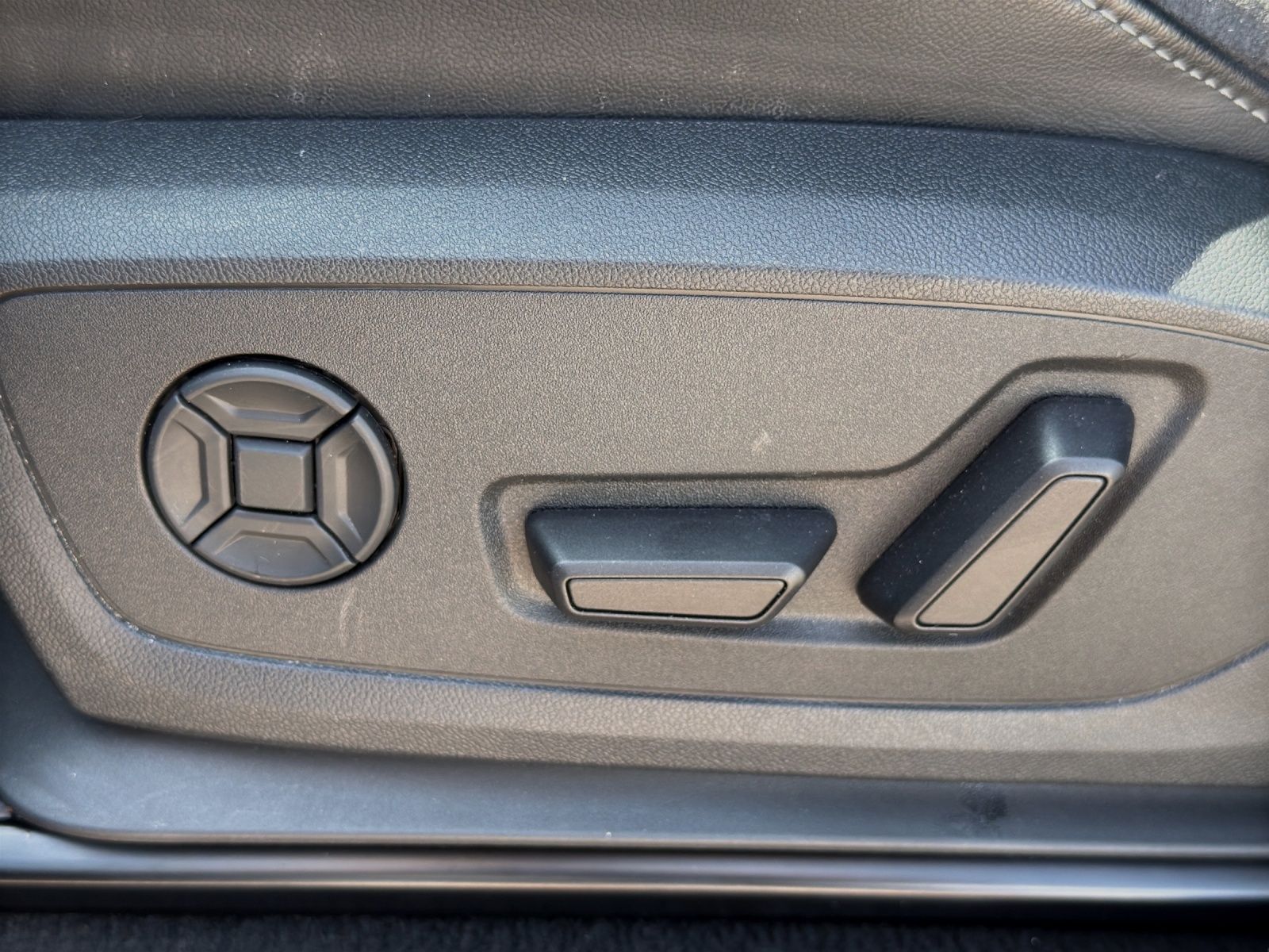 Audi Q3 Sportback 40 TFSI Q 2x S LINE - Samsaru's Car Outlet