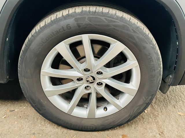 Skoda Kodiaq Style TDI DSG 4x4 AHK NAVI LED ACC RFK