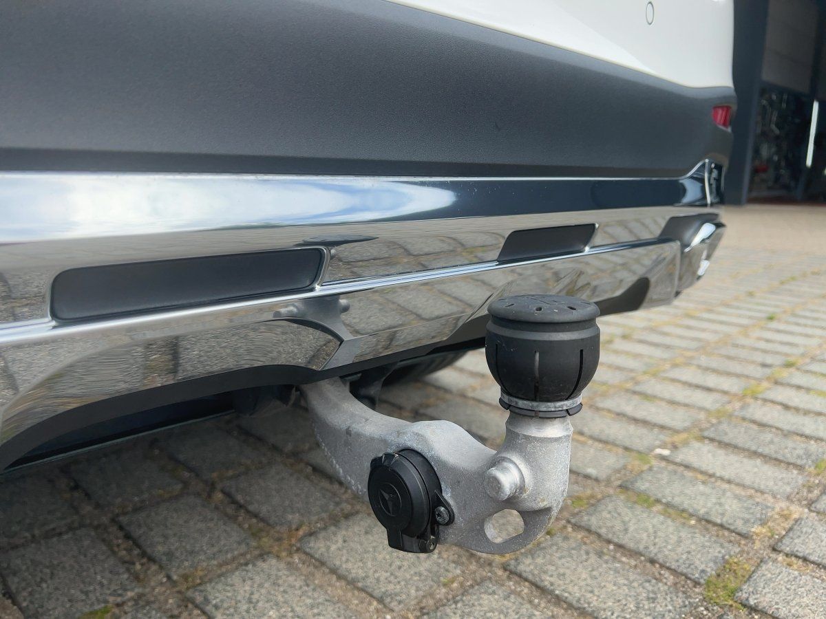 Mercedes-Benz GLC 300 d 4M AMG Line DigiLight|KeyGo|S-Dach|TWA