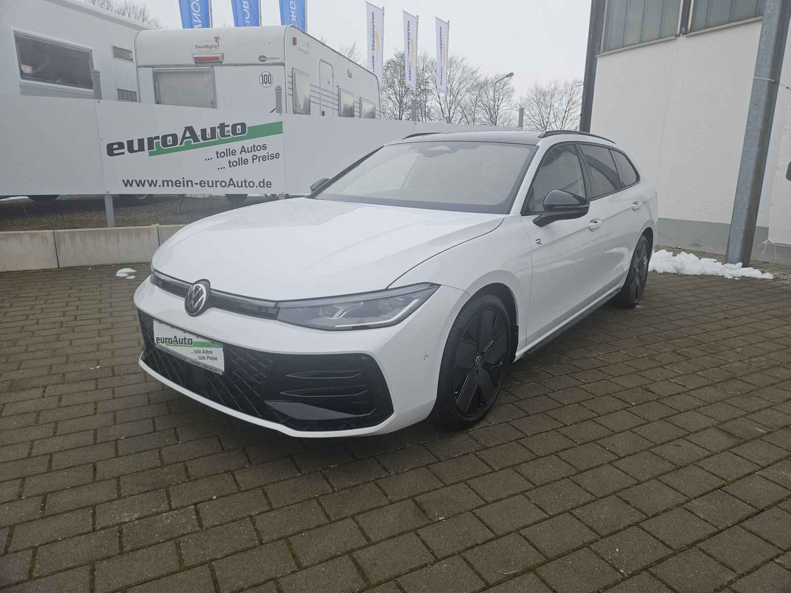 Volkswagen Passat Variant R-Line 2.0 TDi DSG 4Mo Leder Navi