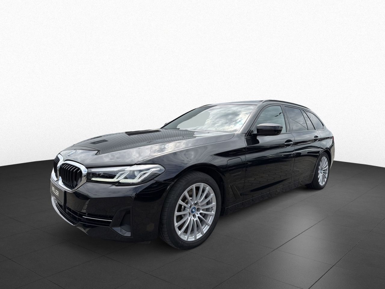BMW 530e xDrive Tour Pano AHK AdLED St&Go 360° HiFi