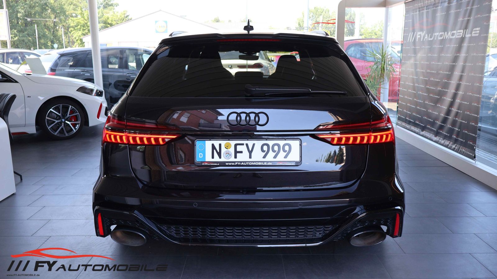 Audi RS6 4.0 TFSI quattro Keramic* Pano* AHK* Carbon