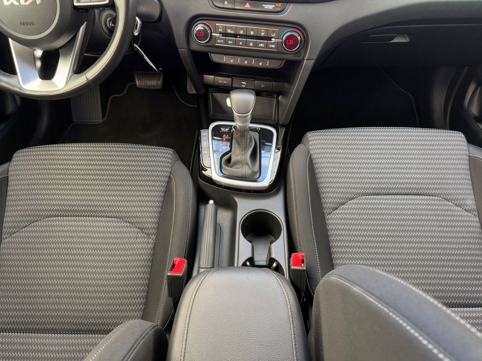 Kia Ceed 1.5 T-GDI Vision - Samsaru's Car Outlet