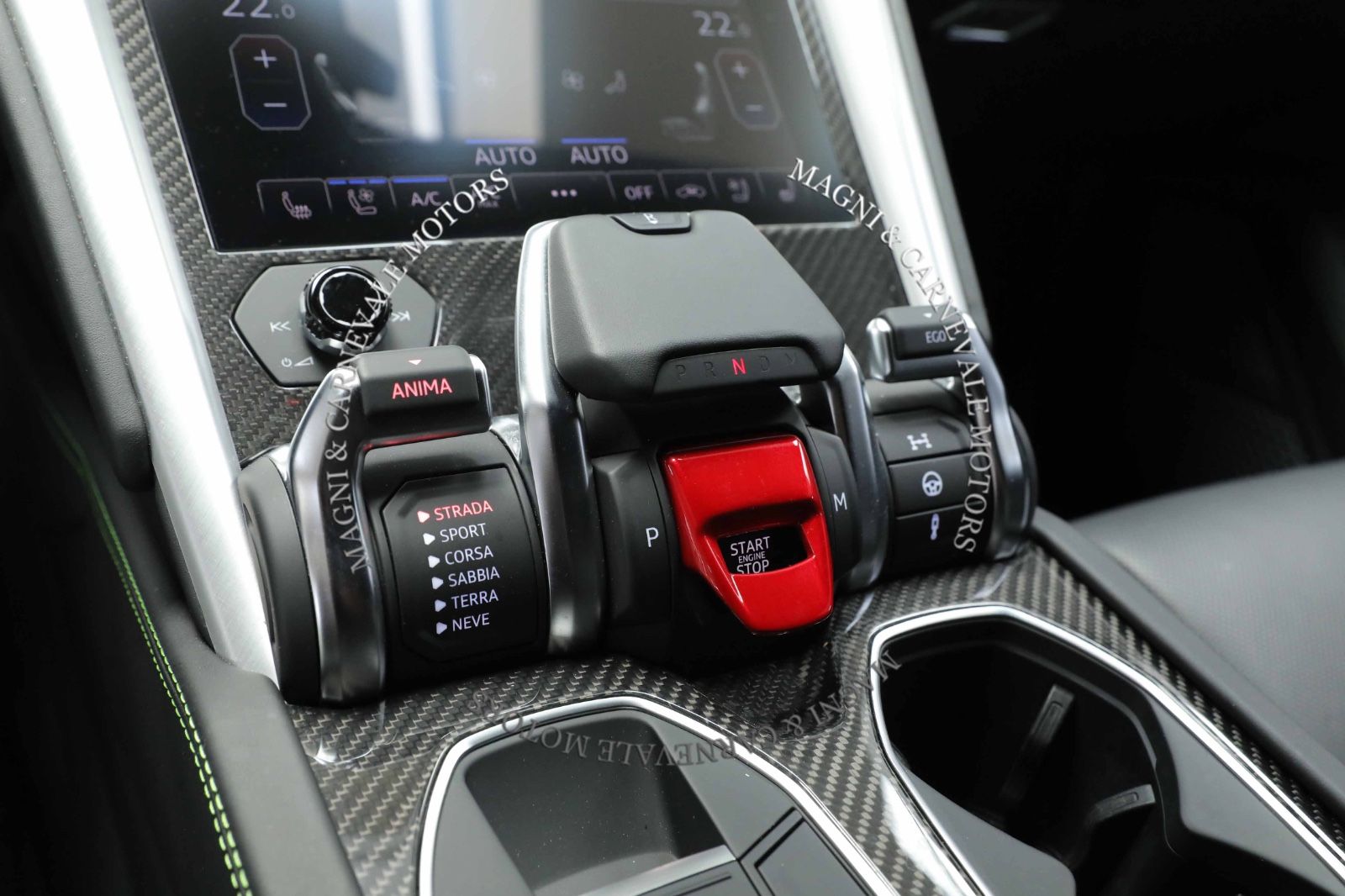 Lamborghini Urus - Samsaru's Car Outlet