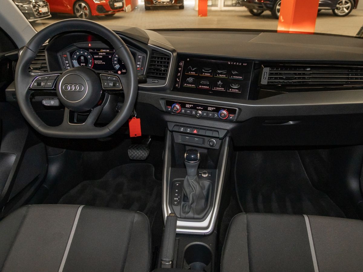 Audi A1 Sportback Advanced 25 TFSI S tronic - Samsaru's Car Outlet