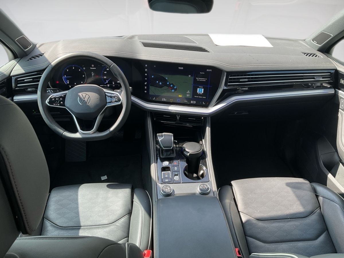 Volkswagen Touareg ELEGANCE 3.0TDI - Samsaru's Car Outlet