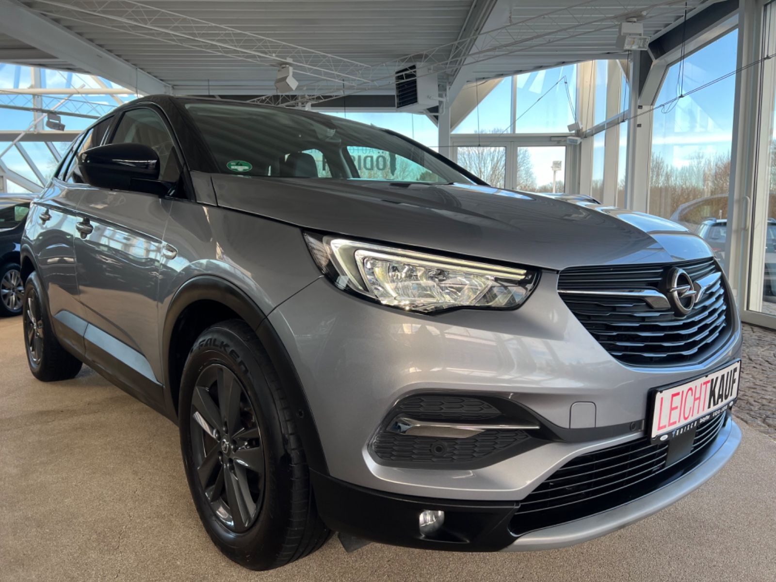 Opel Grandland Design Line - Samsaru's Car Outlet