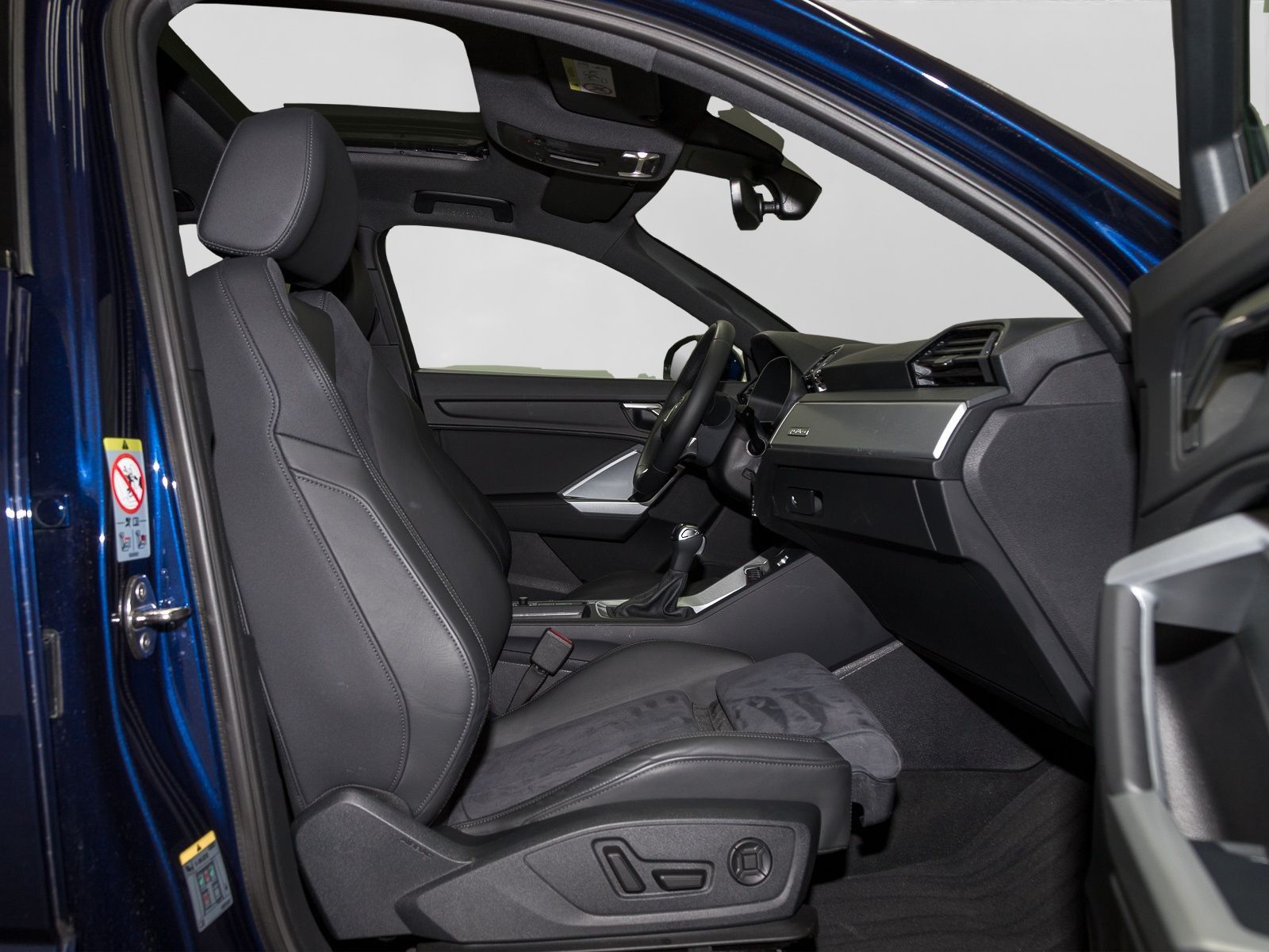 Audi Q3 Sportback 40 TFSI Q S LINE - Samsaru's Car Outlet