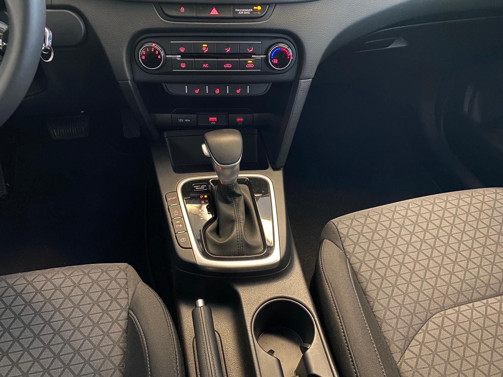 Kia Ceed - Samsaru's Car Outlet
