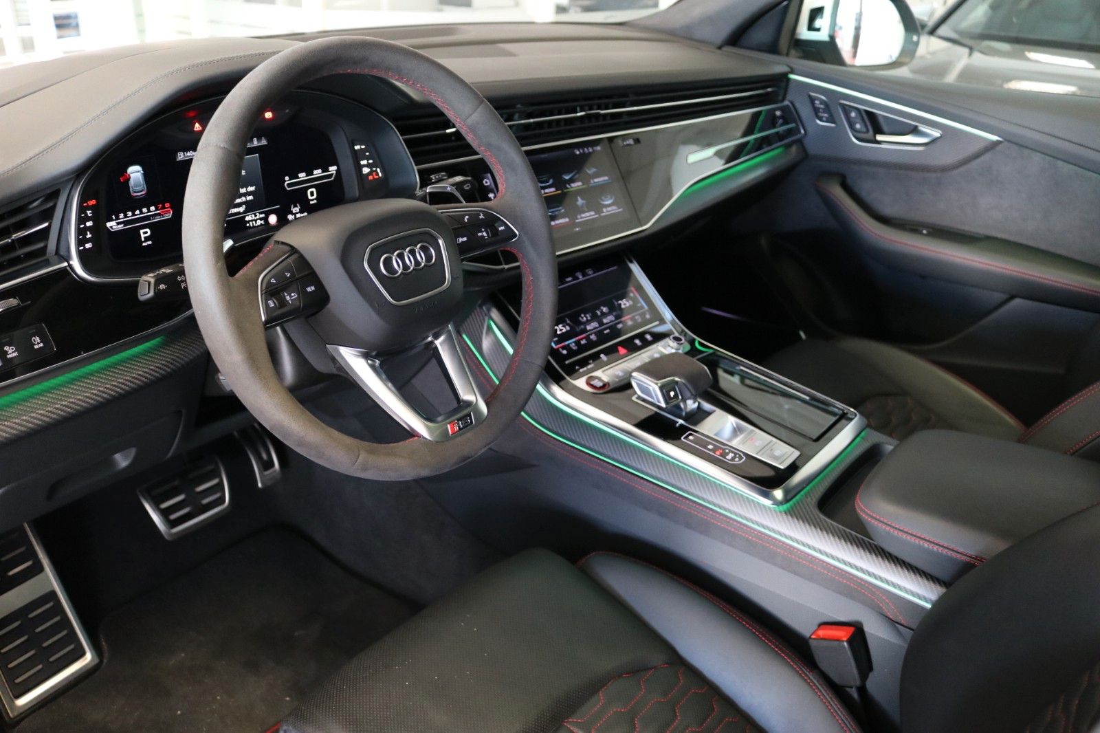 Audi RSQ8 Garantie Matrix Luft Memory HUD 360° Pano