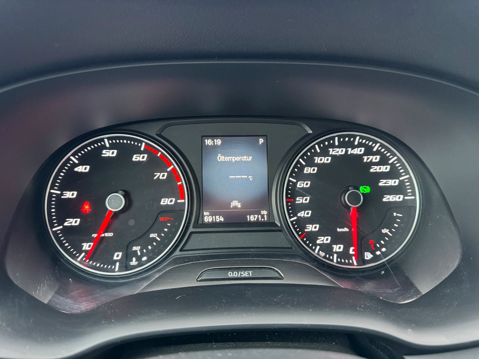 Seat Ateca FR 2.0 TSI DSG 4Drive ACC AHK PANO