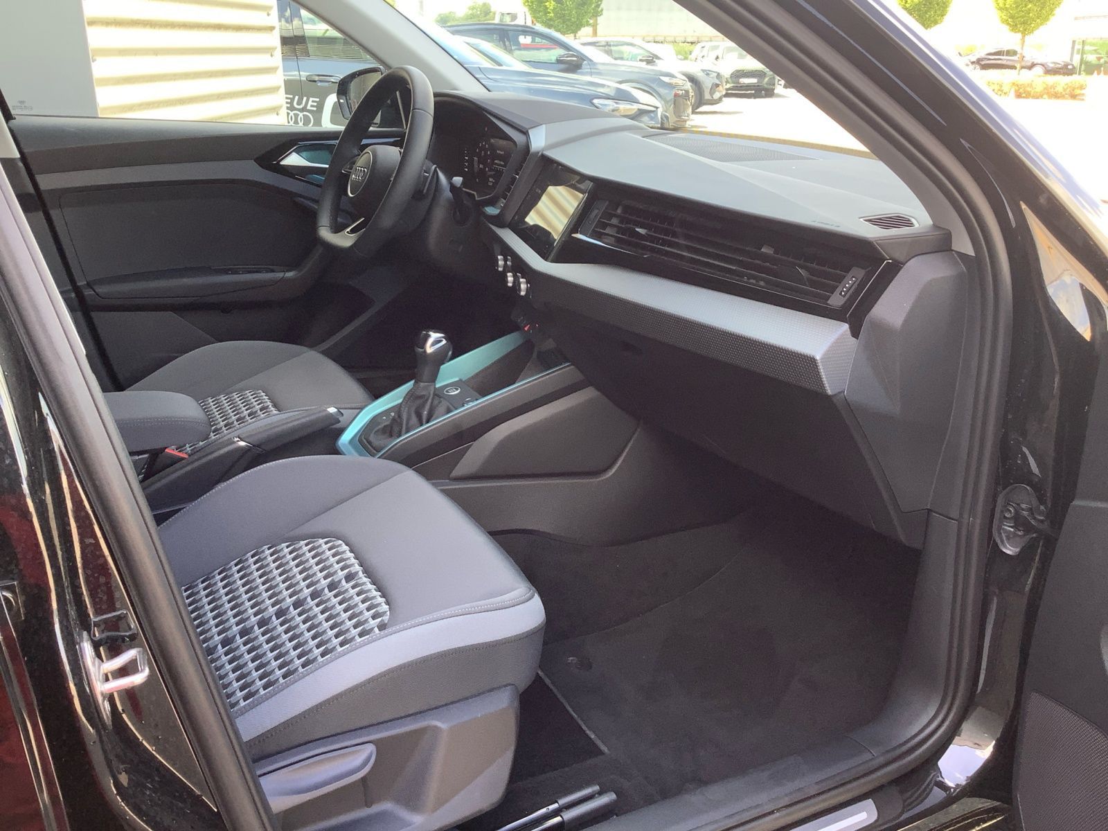 Audi A1 allstreet 30 TFSI S-Tronic - Samsaru's Car Outlet