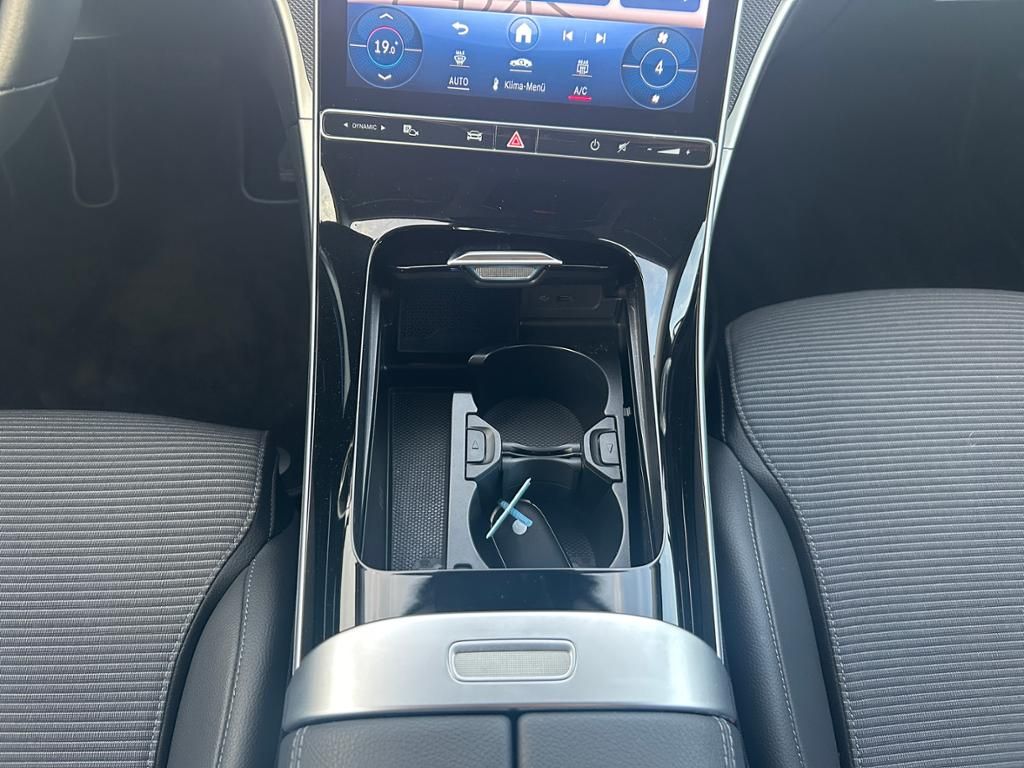 Mercedes-Benz C 200 4M - Samsaru's Car Outlet
