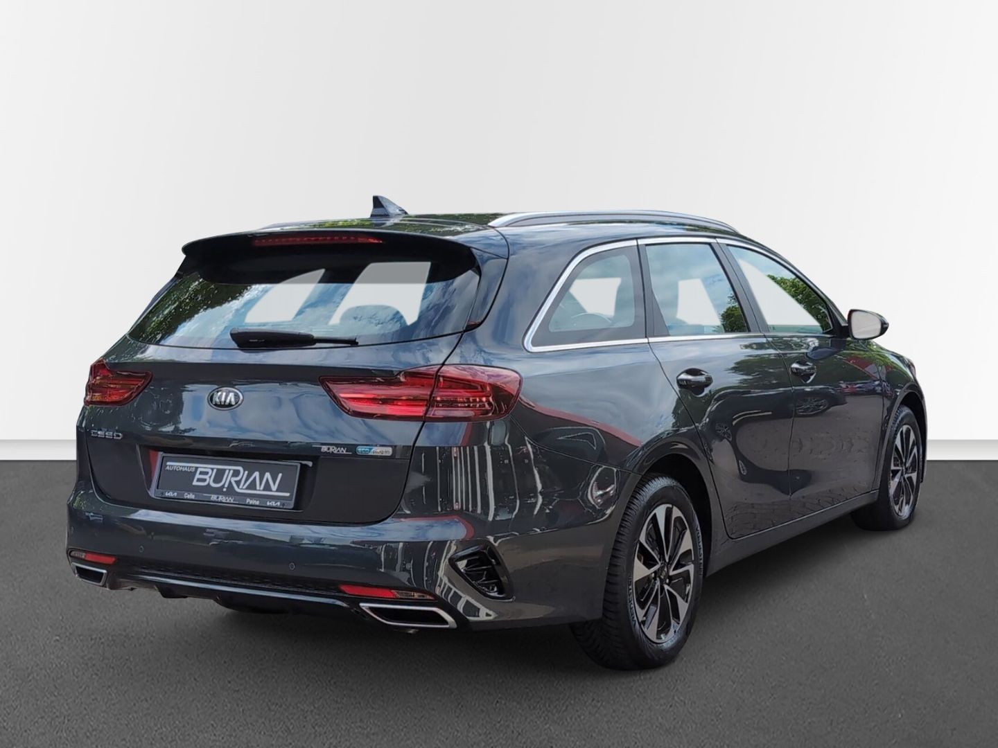 Kia Ceed SW 1.6 PHEV Spirit - Samsaru's Car Outlet