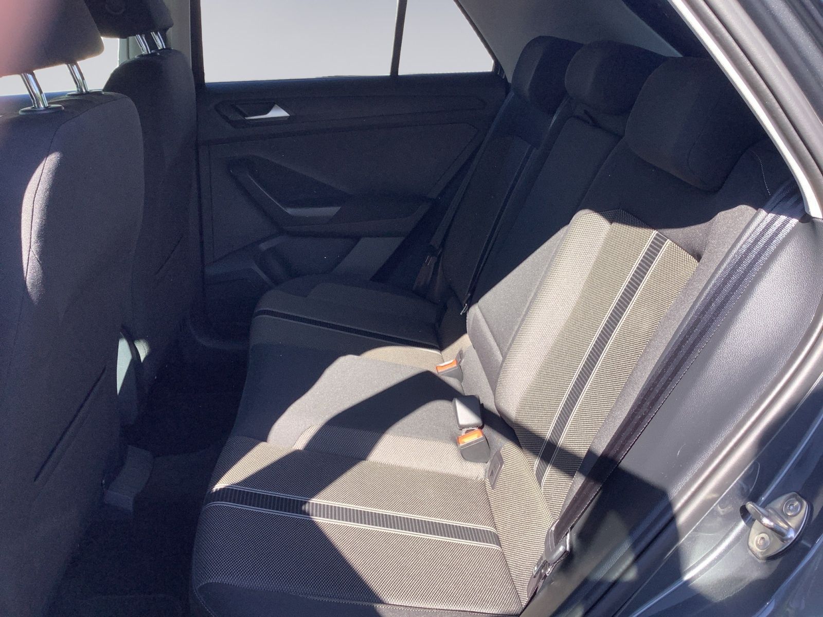 Volkswagen T-Roc 1.5TSI DSG STYLE - Samsaru's Car Outlet