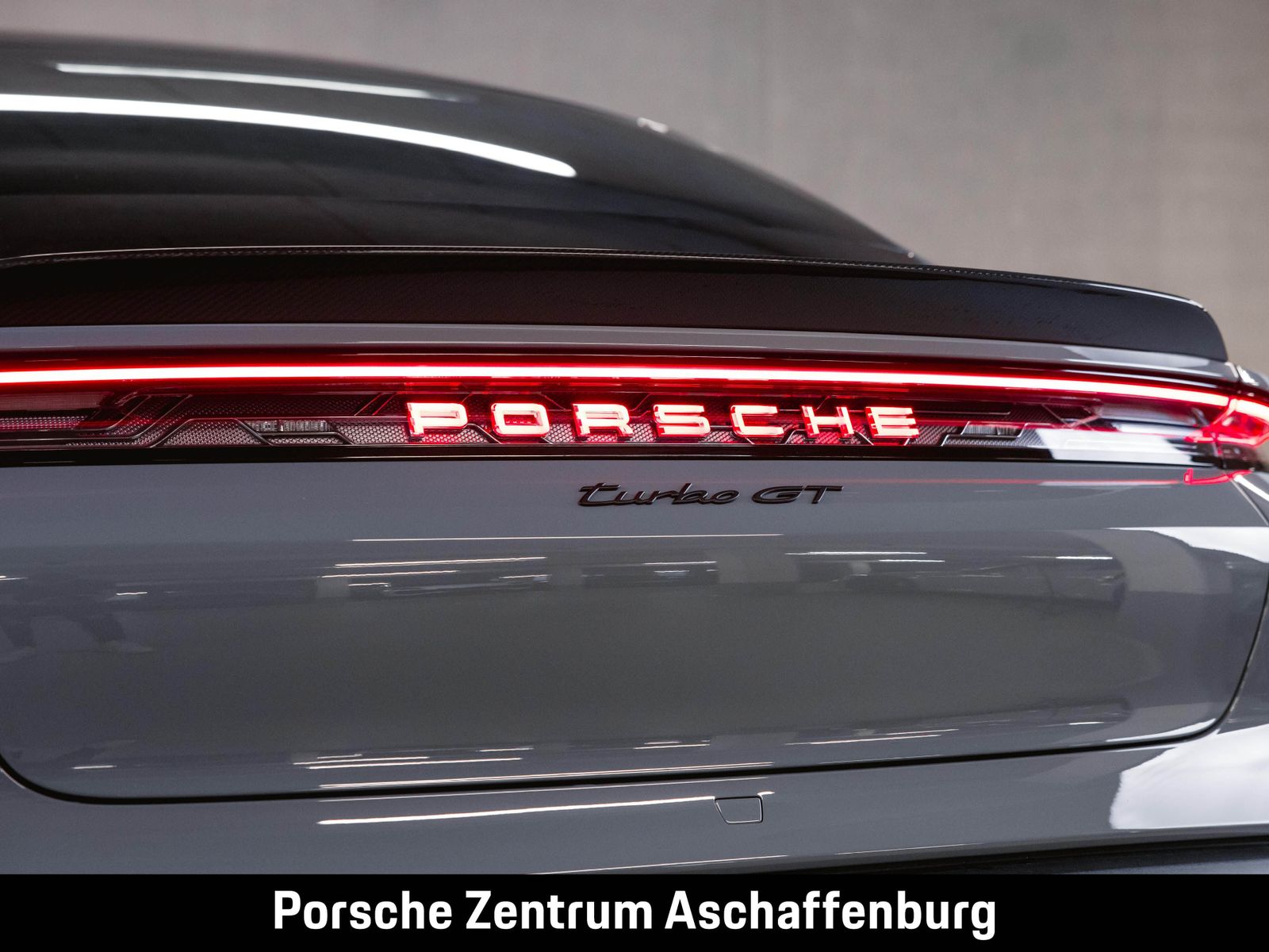 Porsche Taycan Turbo GT PTS 18 Wege Burmester