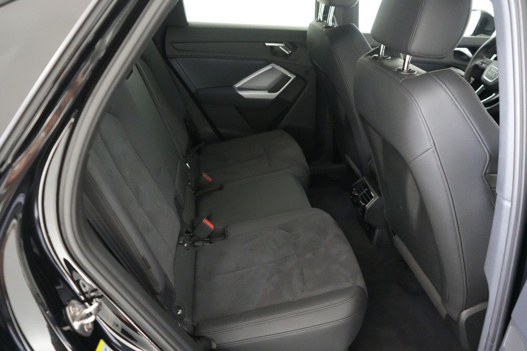 Audi Q3 Sportb. 40 TFSI qu. S-tronic S line - Samsaru's Car Outlet