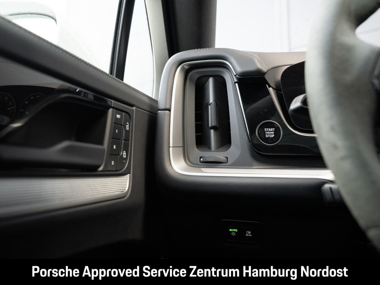 Porsche Cayenne E-Hybrid Coupe PASM BOSE HD-Matrix-LED