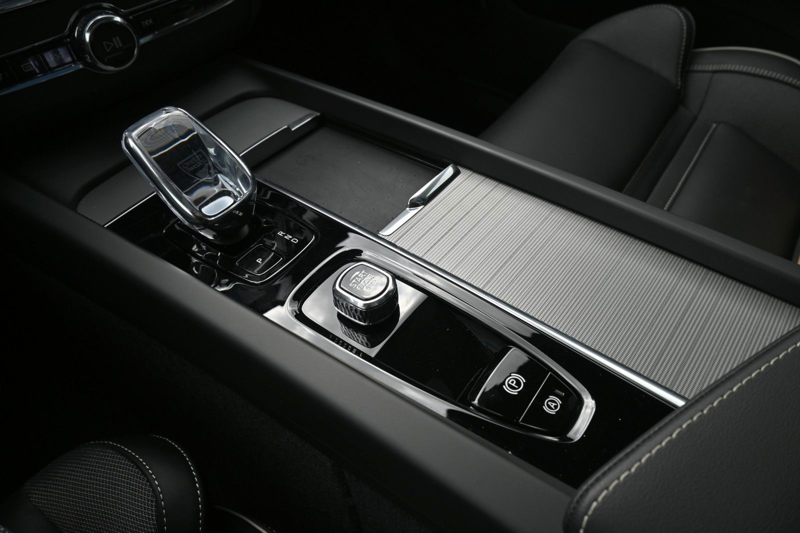 Volvo XC60 T6 RC AWD Plus Black Edition*360°*ACC*AHK