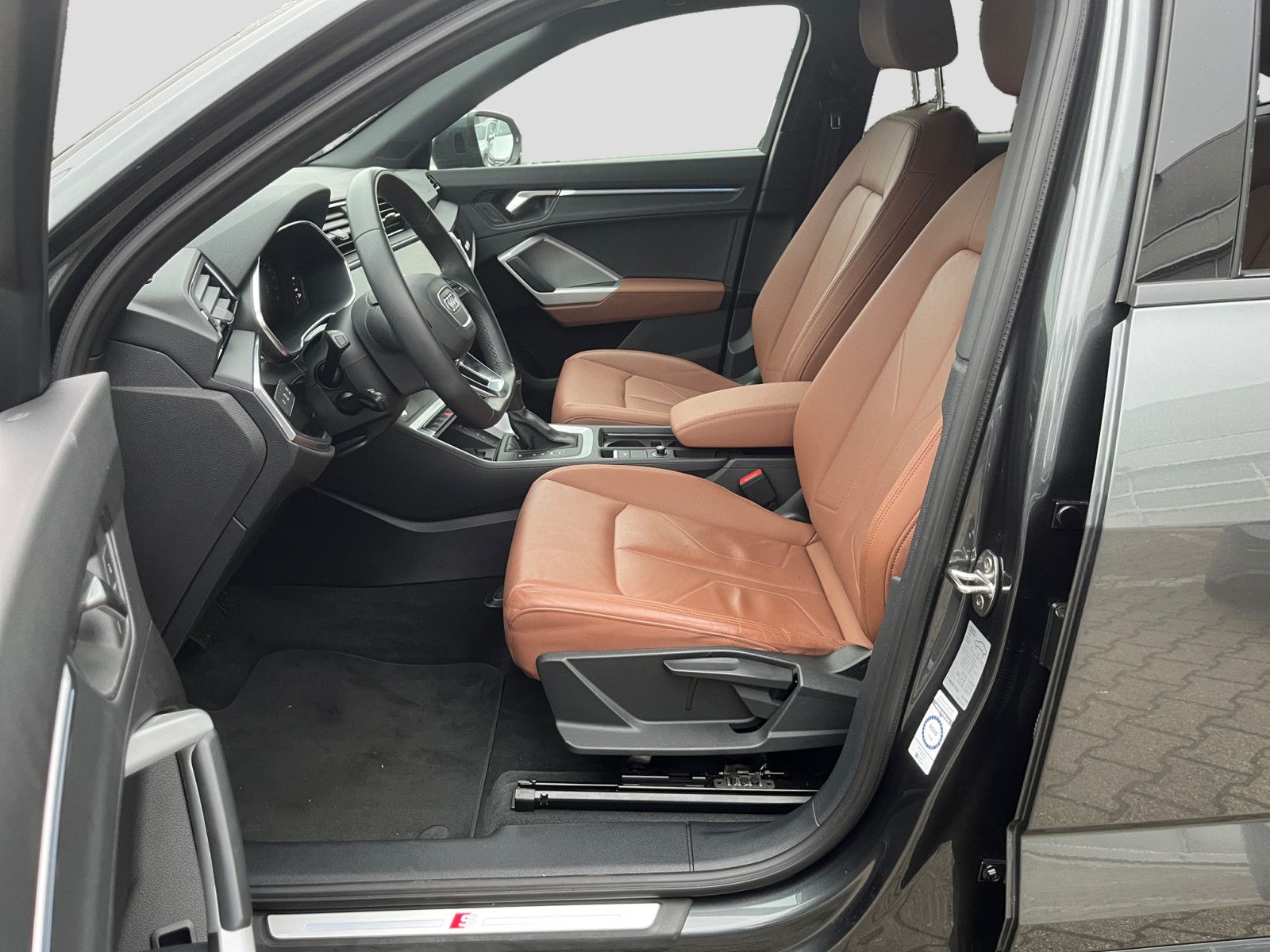 Audi Q3 Sportback 45TFSI S-Line - Samsaru's Car Outlet