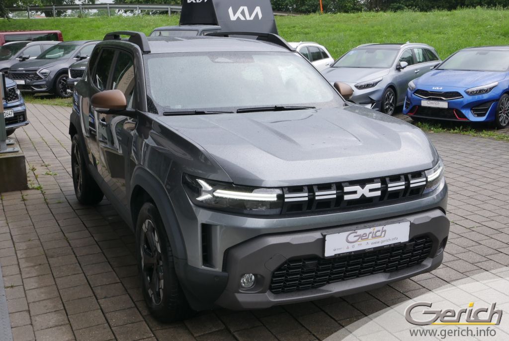 Dacia Duster Hybrid 140 Extreme - Samsaru's Car Outlet