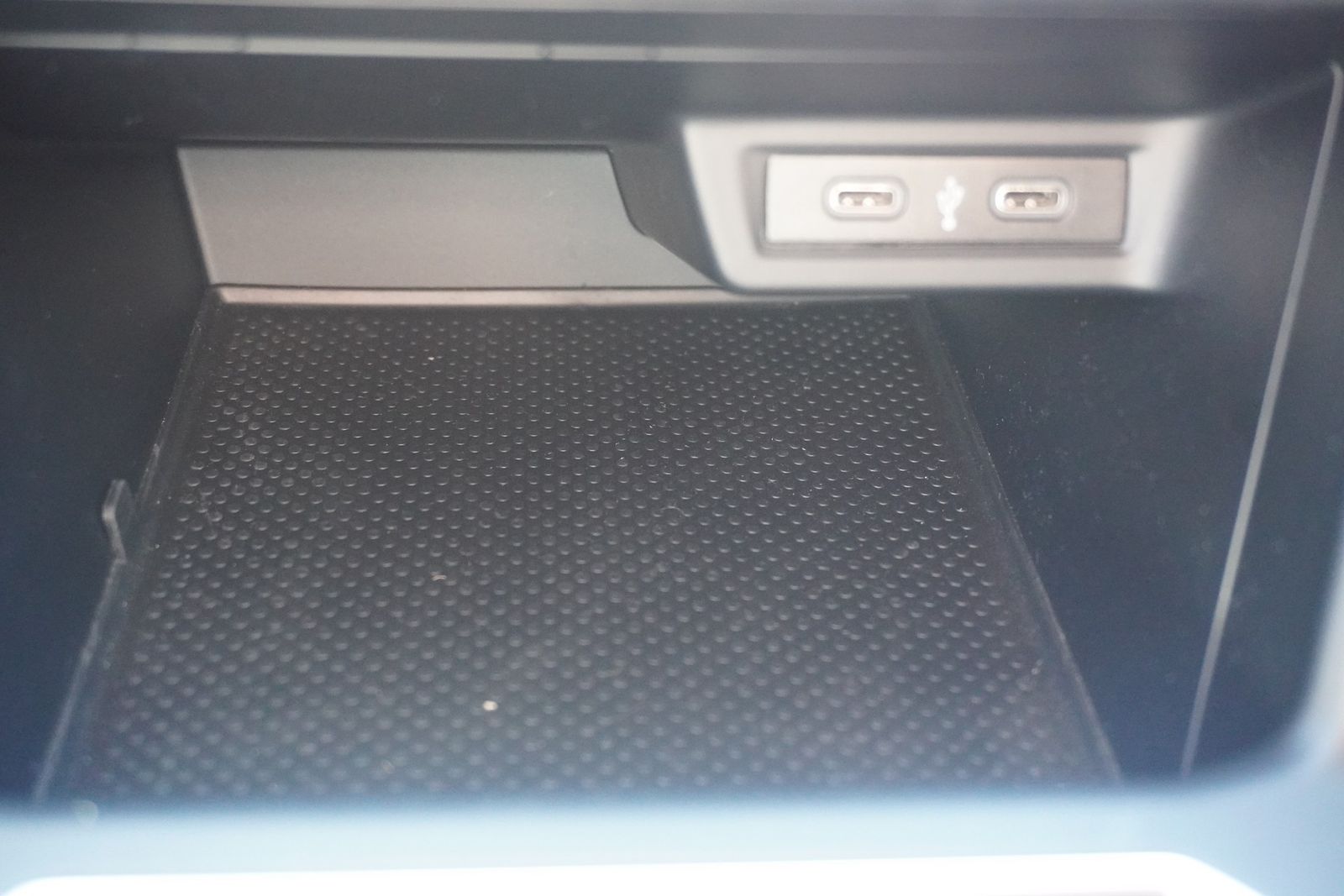 Volkswagen Taigo 1.0 TSI DSG R-Line - Samsaru's Car Outlet