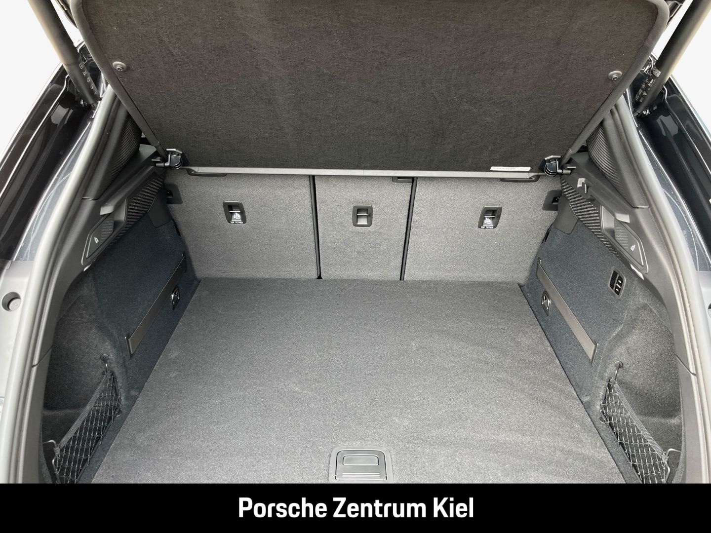 Porsche Macan 4S HA-Lenkung InnoDrive HUD Sitzbelüftung