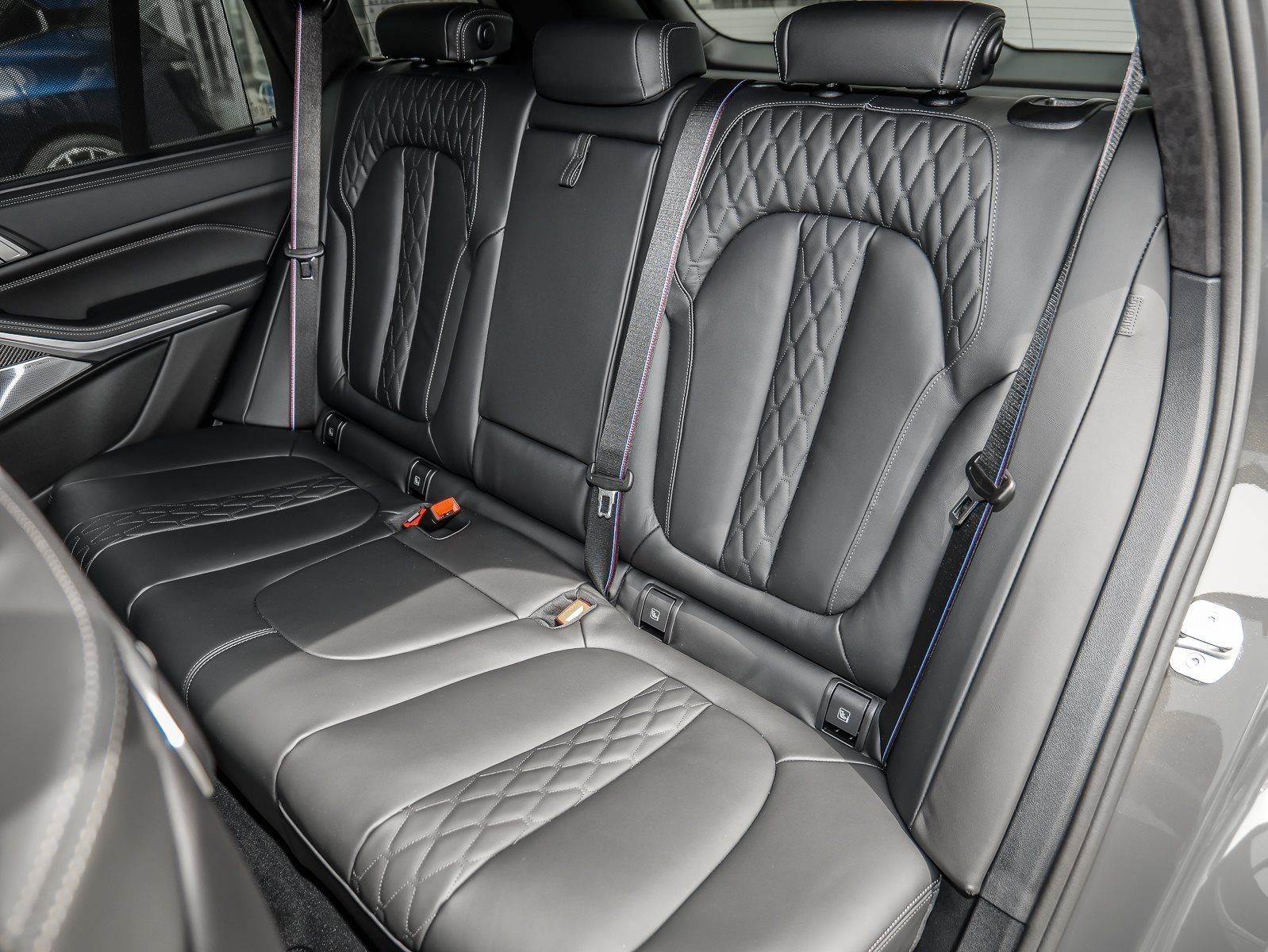 BMW X5 xDrive50e MSportPro SkyLounge B&W DAPro AHK