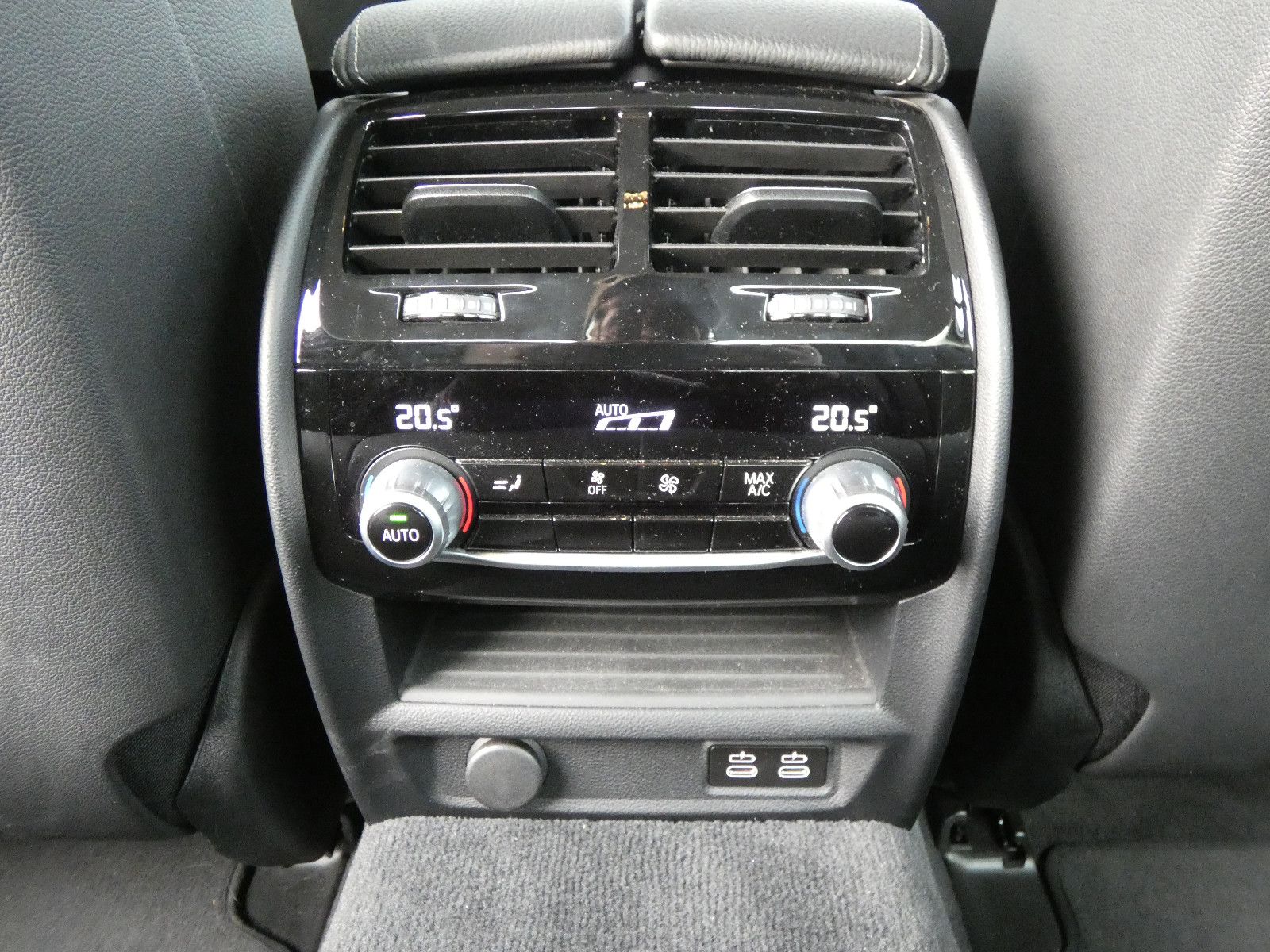 BMW 520d xDrive LED Leder Navi Kamera 1-Hand Facelif
