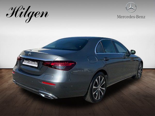 Mercedes-Benz E 300 e Avantgarde - Samsaru's Car Outlet