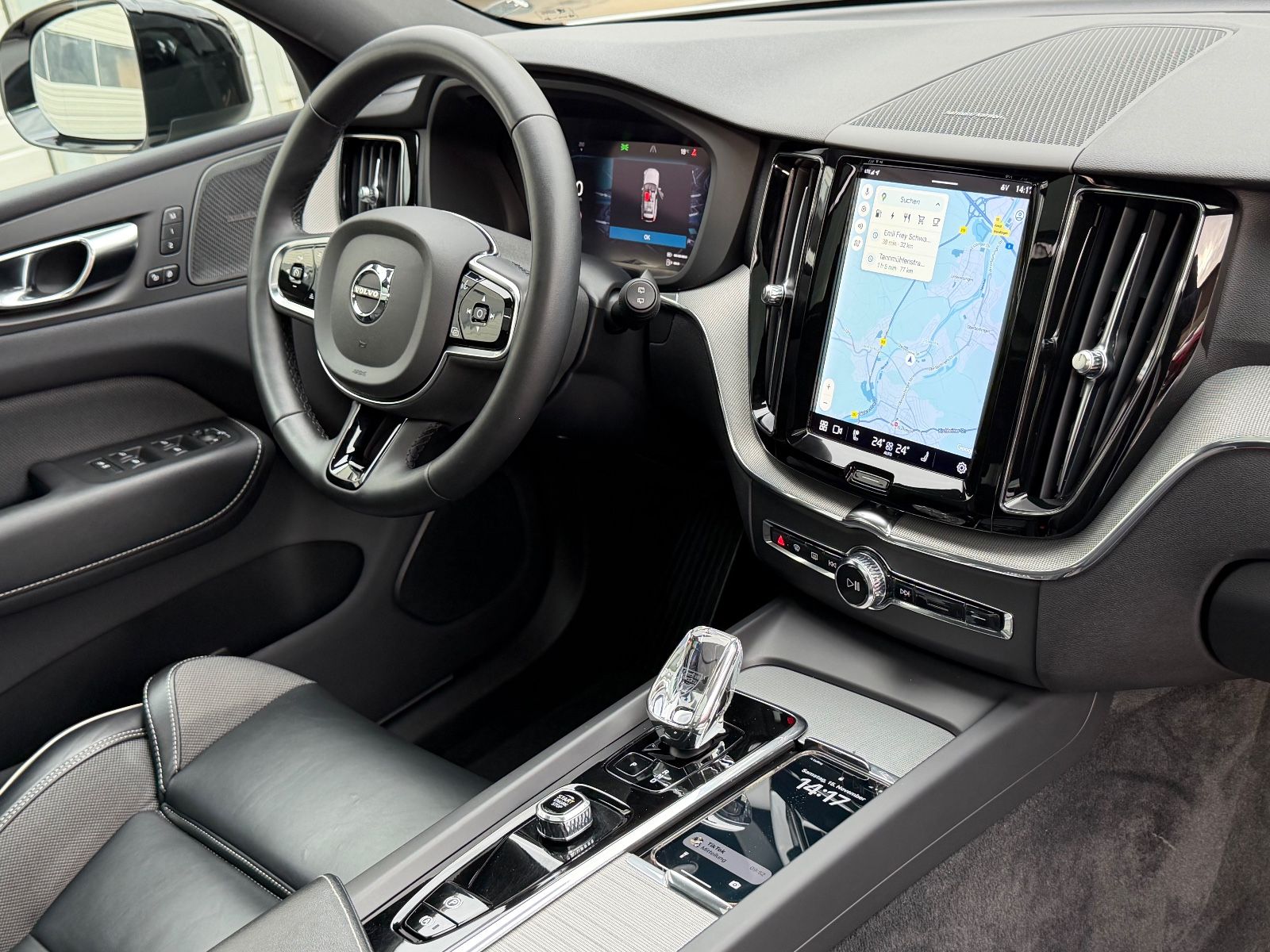 Volvo XC60 T6 Hybrid Ultimate Dark 1Hd Unfallfrei TOP!