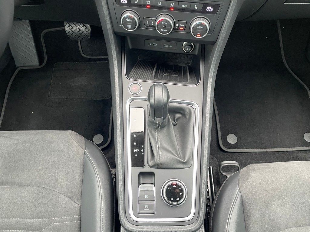 Seat Ateca 2.0 TDI DSG 4Drive Style DCC AHK*STHZG*VIR