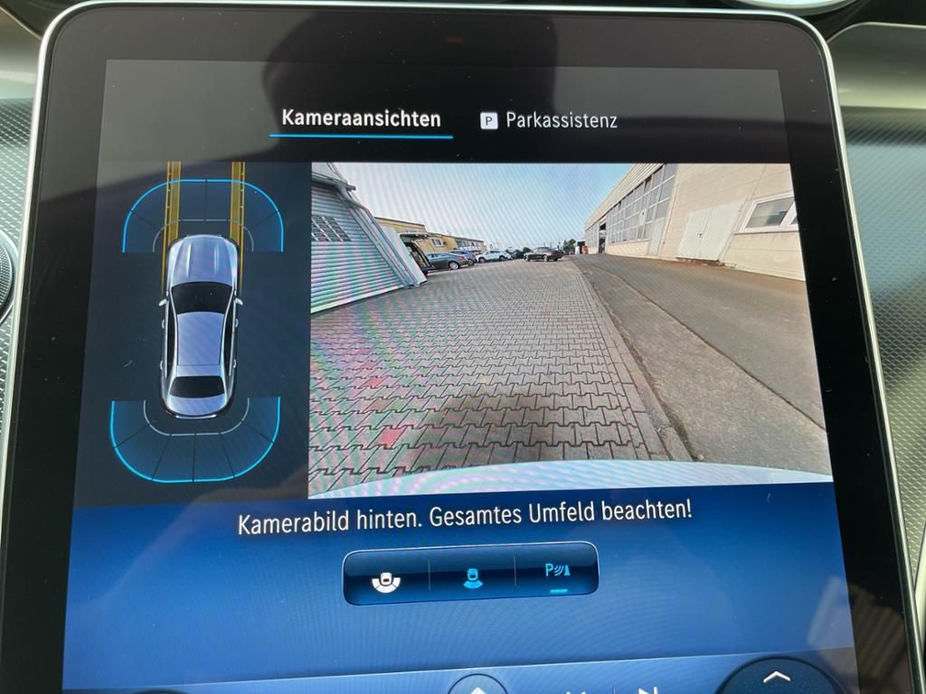 Mercedes-Benz C 180 - Samsaru's Car Outlet