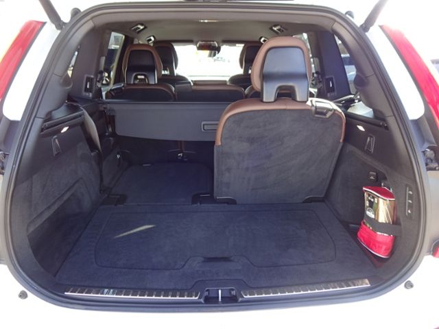 Volvo XC90 T8 R Design Plug-In AHK Luftfw HUD ACC 22"