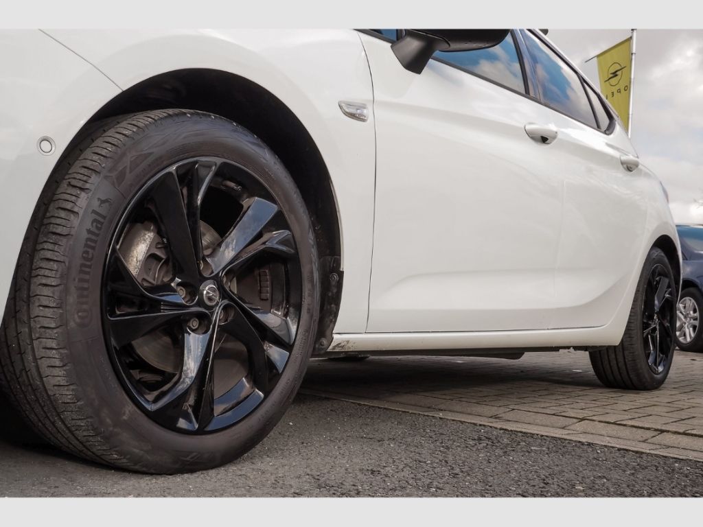 Opel Astra K Ultimate - Samsaru's Car Outlet