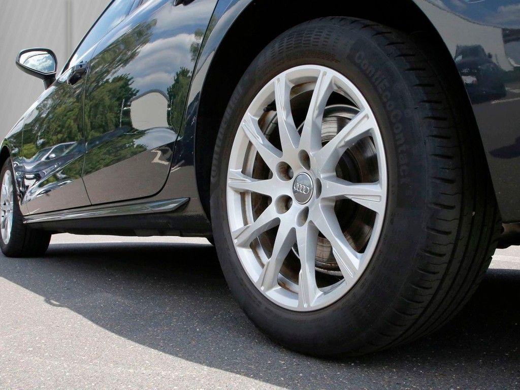 Audi A4 Avant 35 TDI advanced Business - Samsaru's Car Outlet