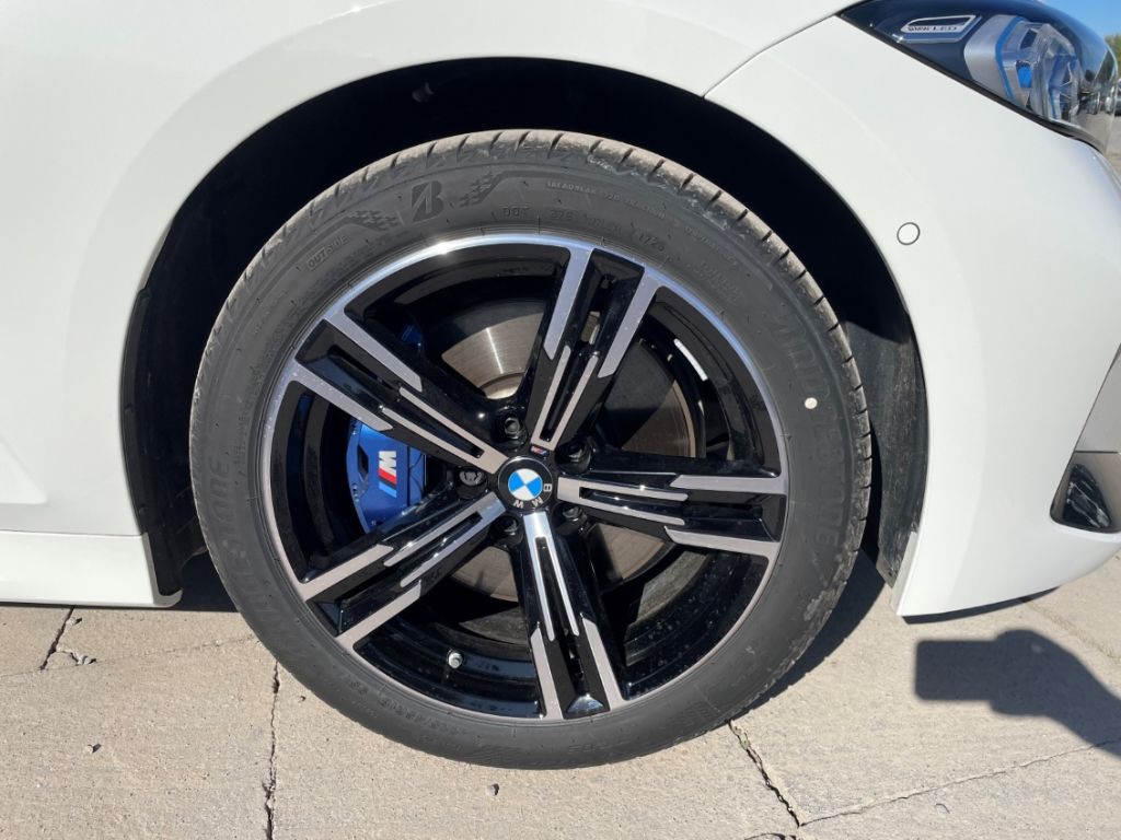 BMW 320 d xDrive Touring M Sport AHK 360Kam HUD HiFi